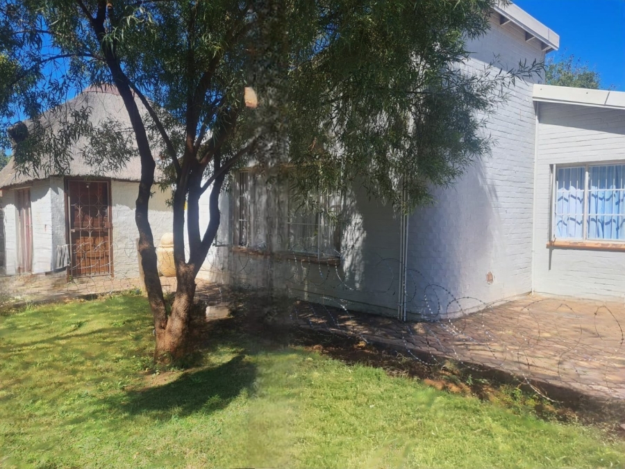 17 Bedroom Property for Sale in Brandwag Free State